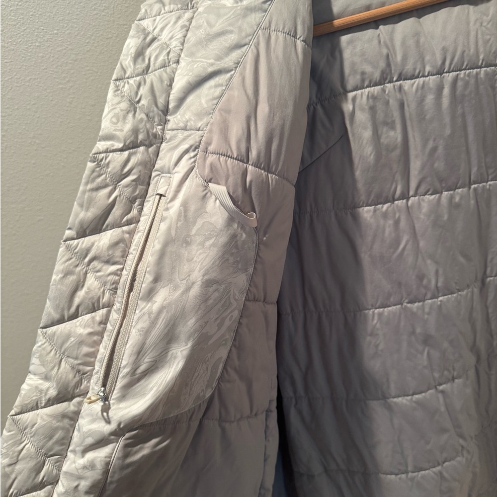 Lululemon Men’s Down Jacket - Large - image 4